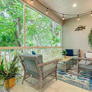 Holiday home Airy Coastal Casa On Park 6 Mi To Honeymoon Isle!, Dunedin